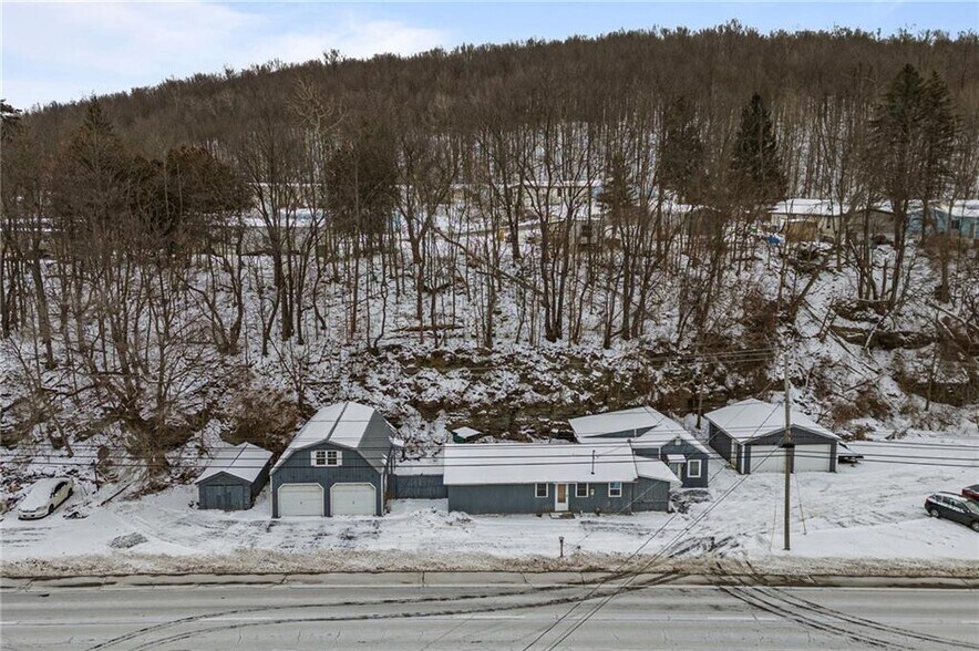More Photos Of 1016 State Route 13, Cortland Flex For Sale