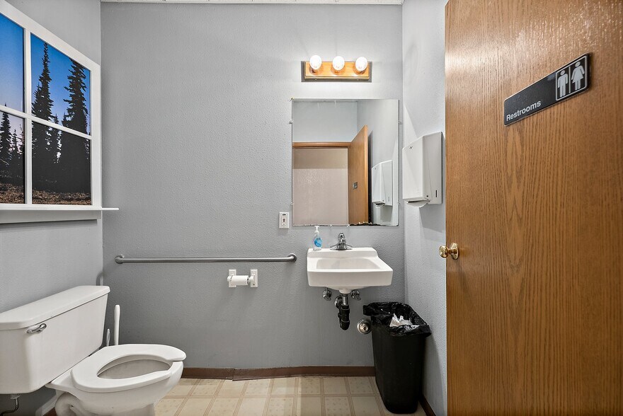 More Photos Of 10202 149th St E, Puyallup Office Residential For Sale