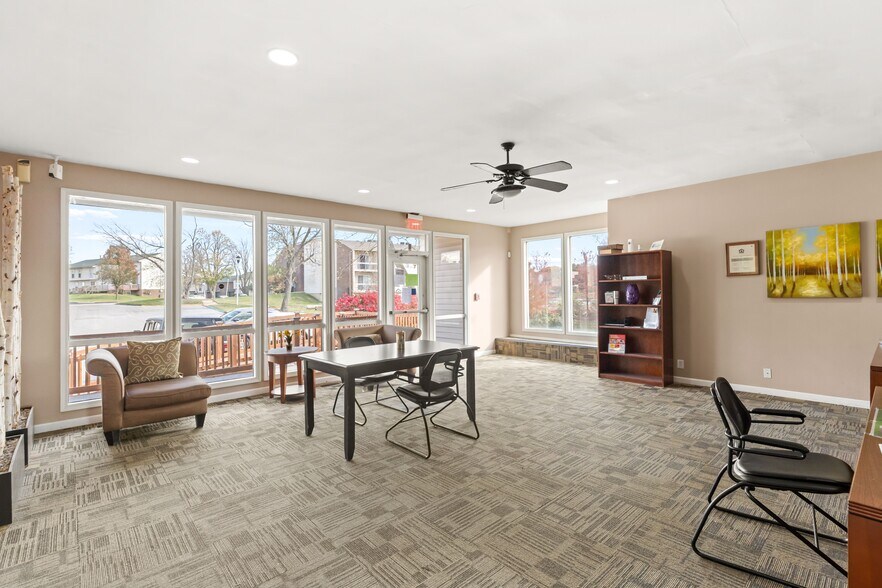 More Photos Of 11065 Dunklin Dr, Saint Louis Apartments For Sale