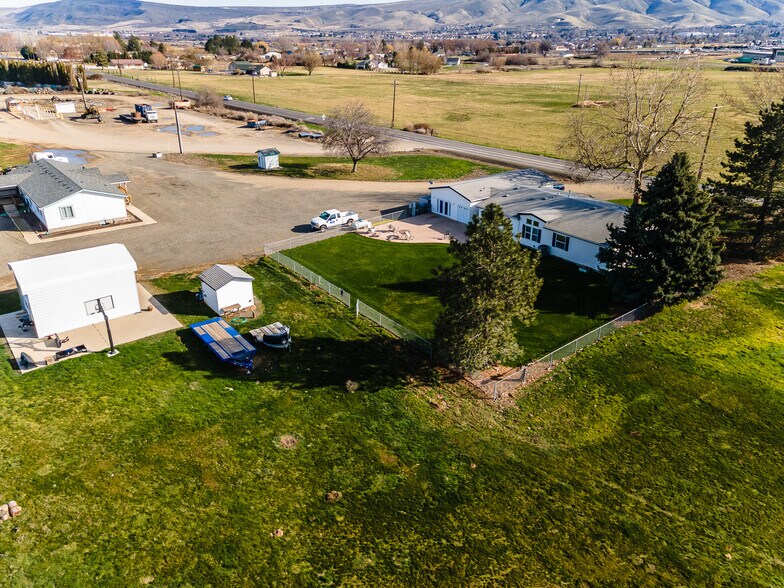 More Photos Of 139802 W Johnson Rd, Prosser Industrial For Sale
