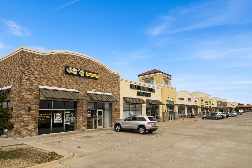 More Photos Of 4135-4145 Belt Line Rd, Addison Unknown For Lease