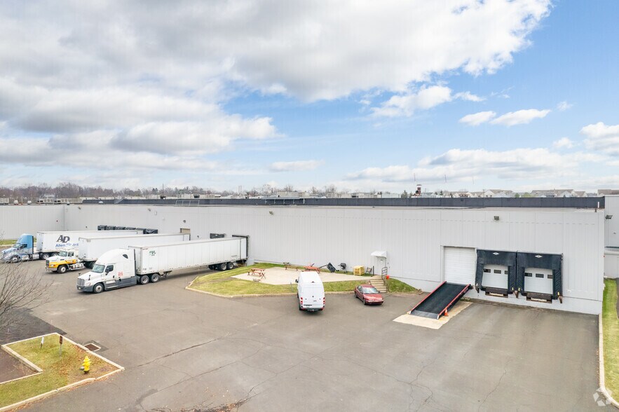 More Photos Of 1180 Church Rd, Lansdale Light Manufacturing For Lease