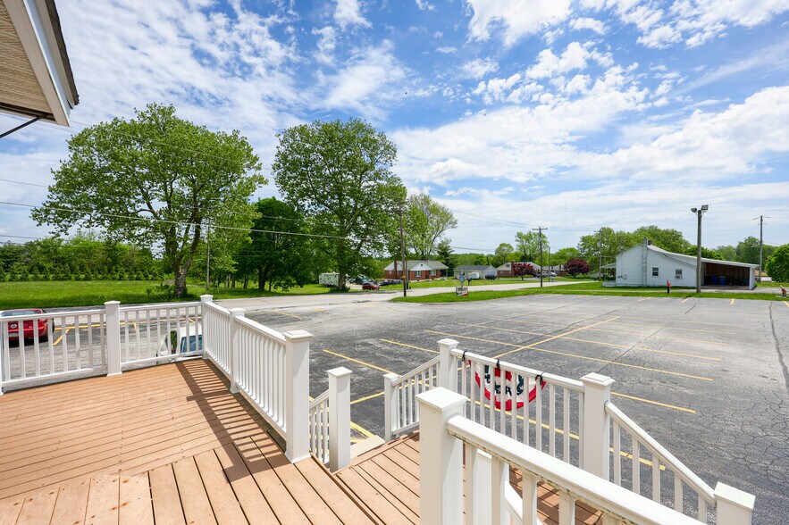 More Photos Of 17308 Susquehanna Trl, New Freedom Restaurant For Sale