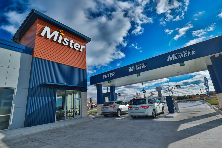 More Photos Of 15550 English Ave, Apple Valley General Retail For Sale