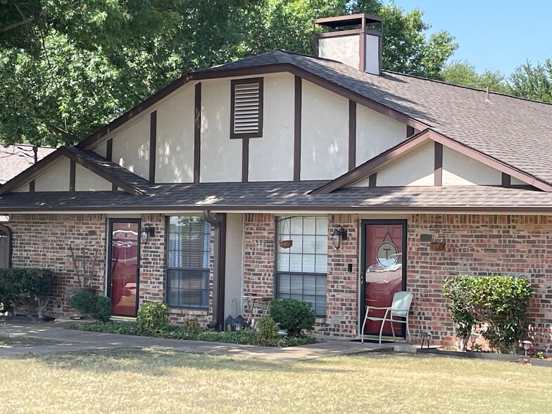 Primary Photo Of Red Oak Quadplexes - Significant Rent Upside, Red Oak Apartments For Sale