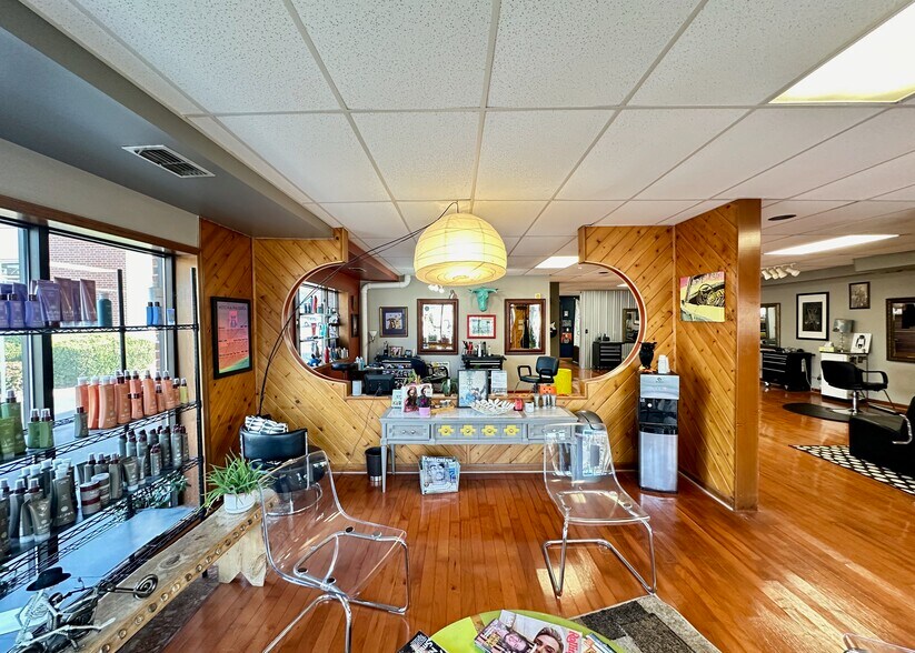 More Photos Of 3928 Dayton Blvd, Chattanooga Storefront For Sale