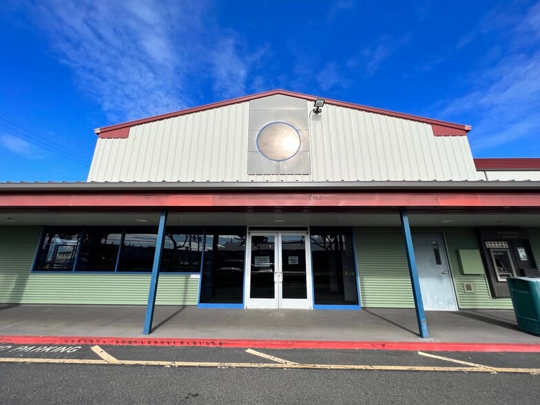 More Photos Of 120 Sand Island Access Rd, Honolulu Warehouse For Lease