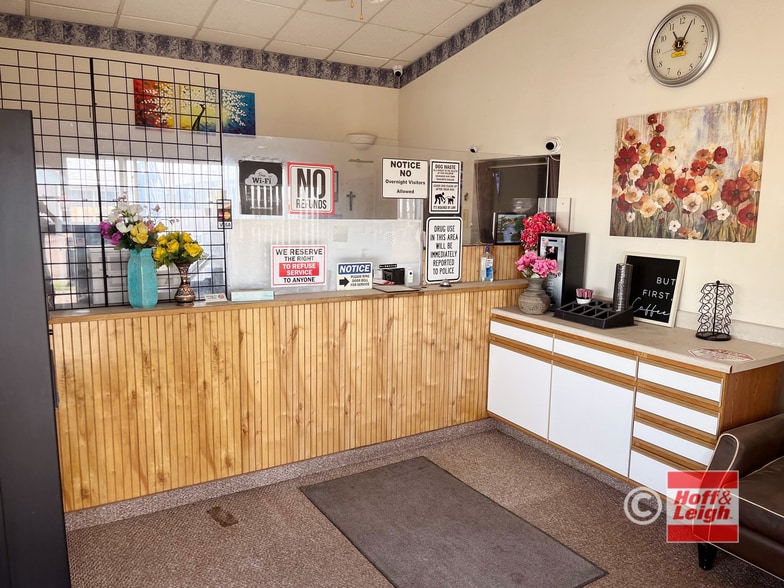 More Photos Of 650 Champlin Dr, Fountain Hotel For Sale