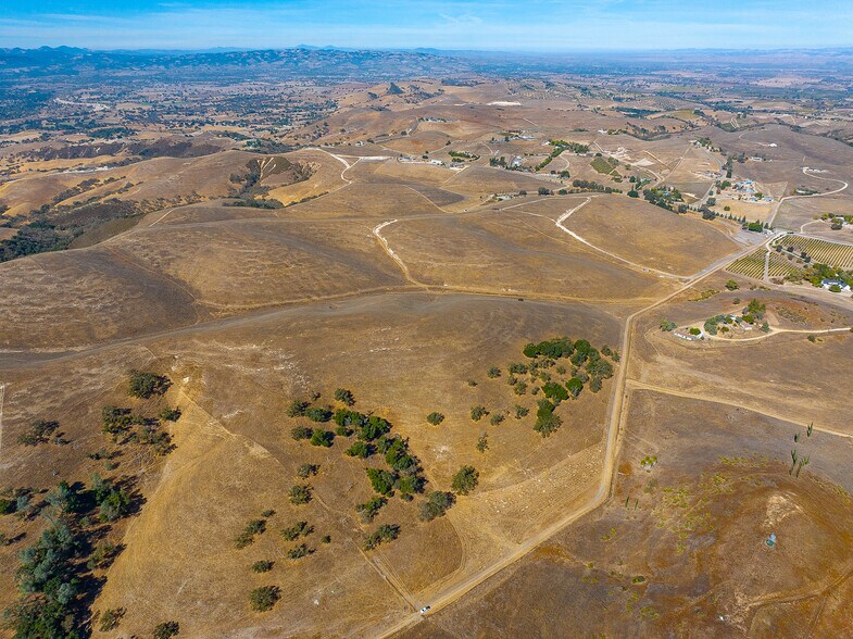More Photos Of 0 E. 41 Hwy, Templeton Land For Sale