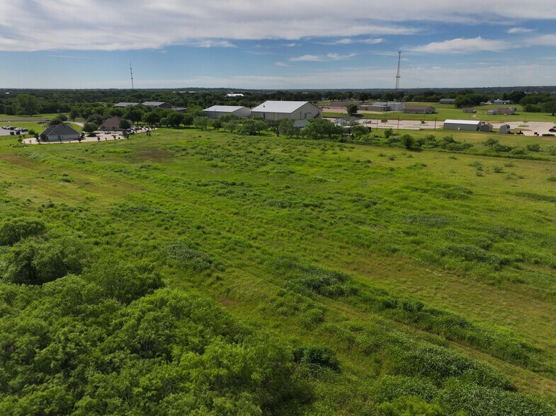 More Photos Of 1312 Weatherford Hwy, Granbury Land For Sale