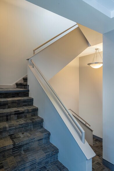 More Photos Of 200 E Joppa Rd, Towson Office For Lease
