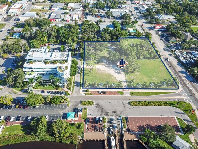 More Photos Of 834 Riverside Dr, Palmetto Land For Sale