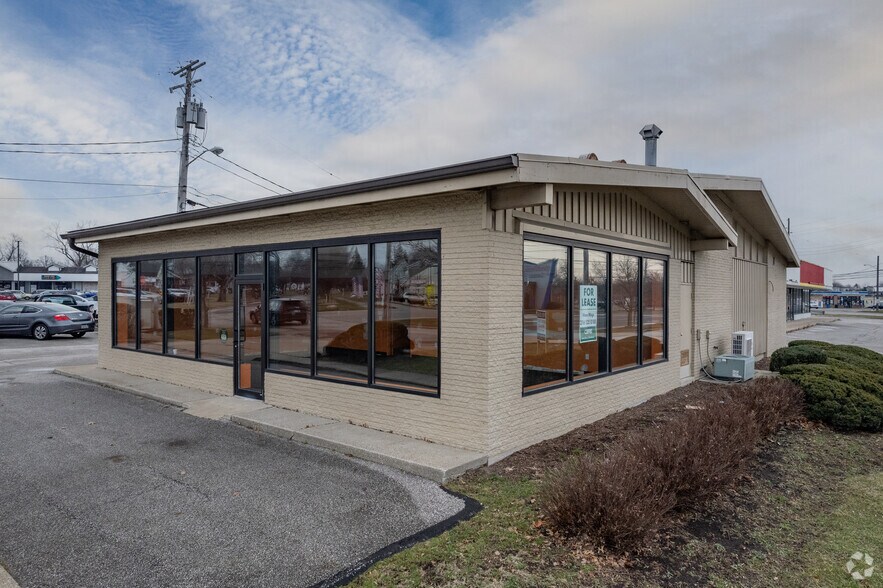 More Photos Of 6333-6339 Olde York Rd, Cleveland Unknown For Lease