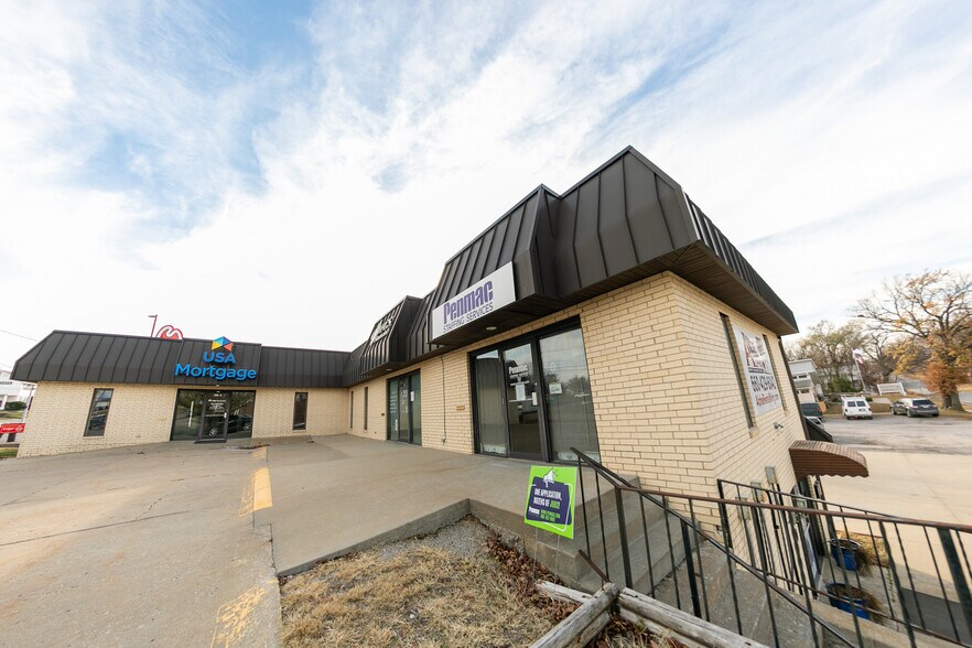 More Photos Of 506 N Maguire St, Warrensburg Office For Lease