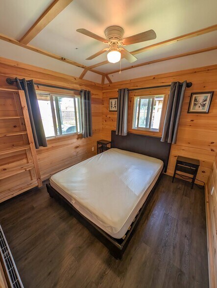 More Photos Of 252 Dunnette Landing Rd, Roseneath Hotel For Sale