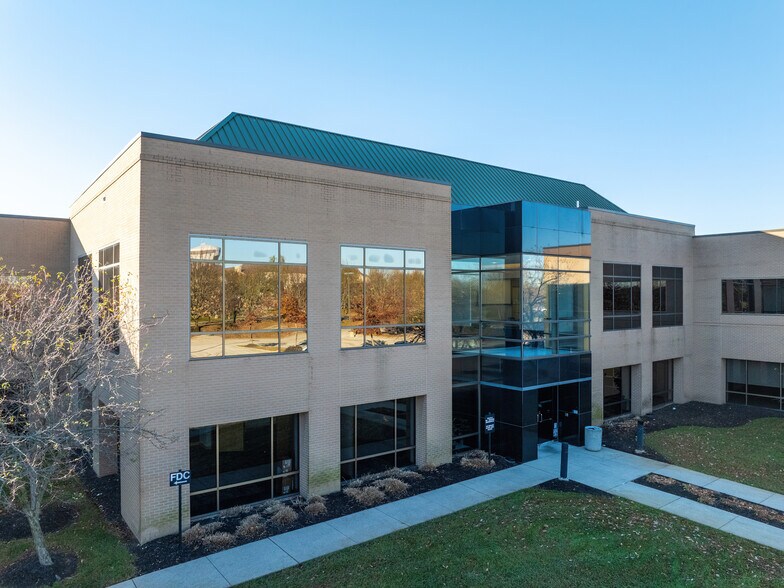 More Photos Of 5115 Parkcenter Ave, Dublin Office For Lease