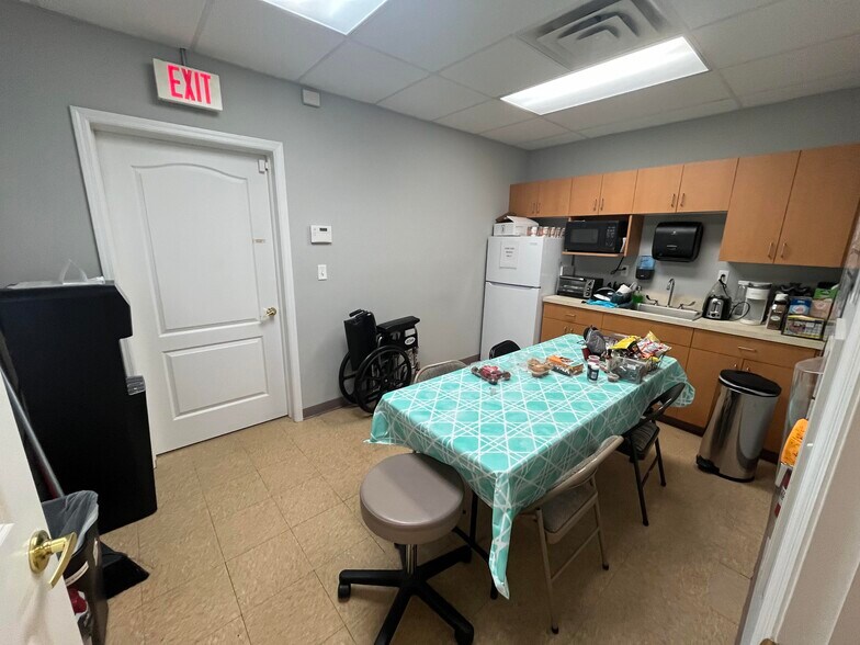 More Photos Of 40 Bey Lea Rd, Toms River Medical For Sale