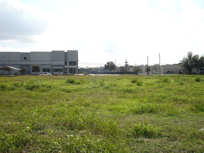 More Photos Of 4205 Pasadena Blvd, Pasadena Land For Sale