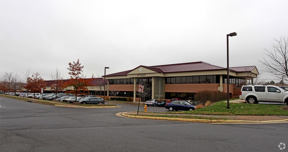 More Photos Of 10601-10687 Gaskins Way, Manassas Office For Lease