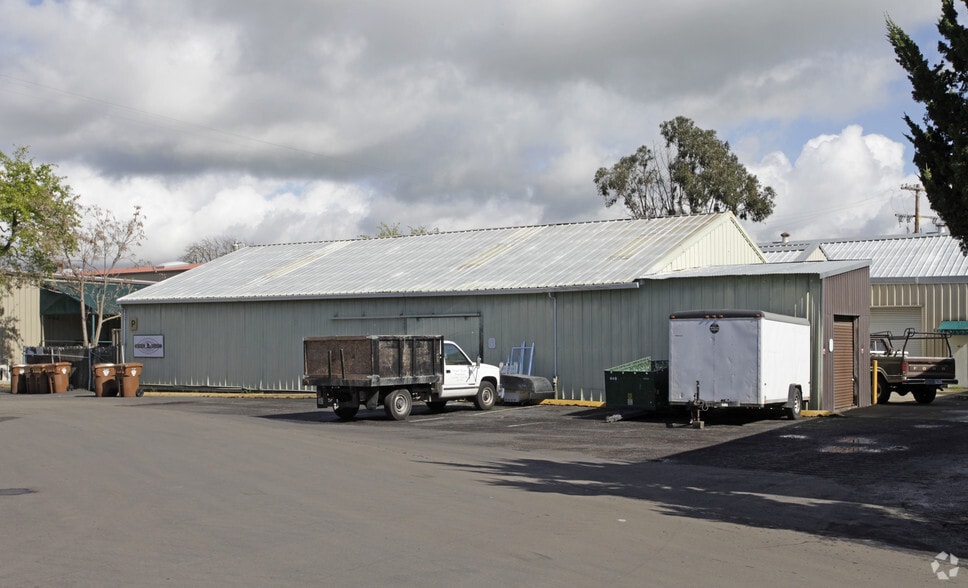 More Photos Of 68 S Coombs St, Napa Unknown For Lease