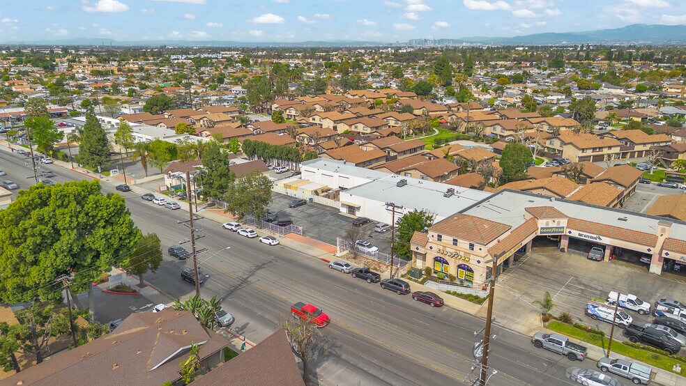 More Photos Of 8595 Rosecrans Ave, Paramount Industrial For Sale