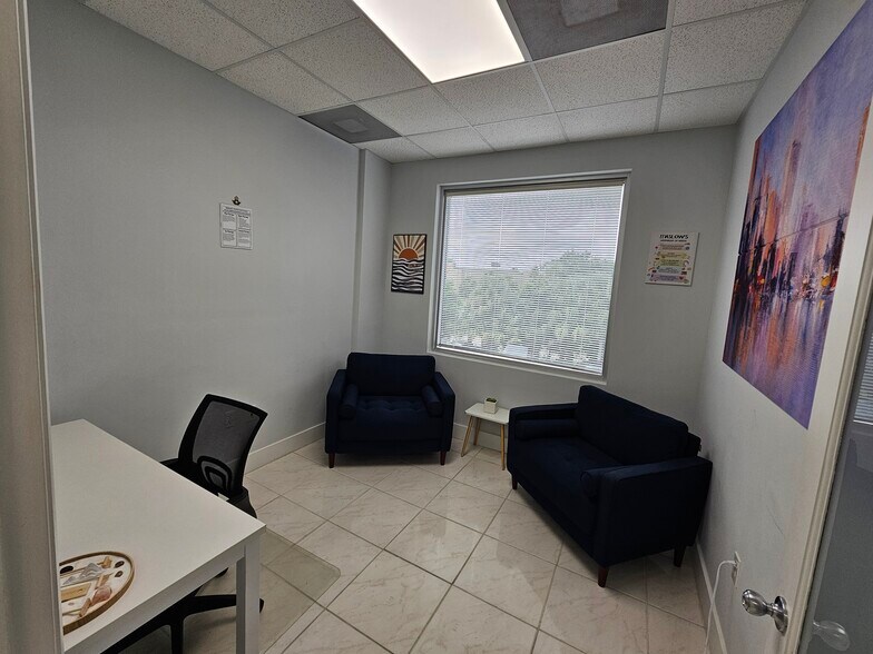 More Photos Of 7950 NW 53rd St, Doral Medical For Sale