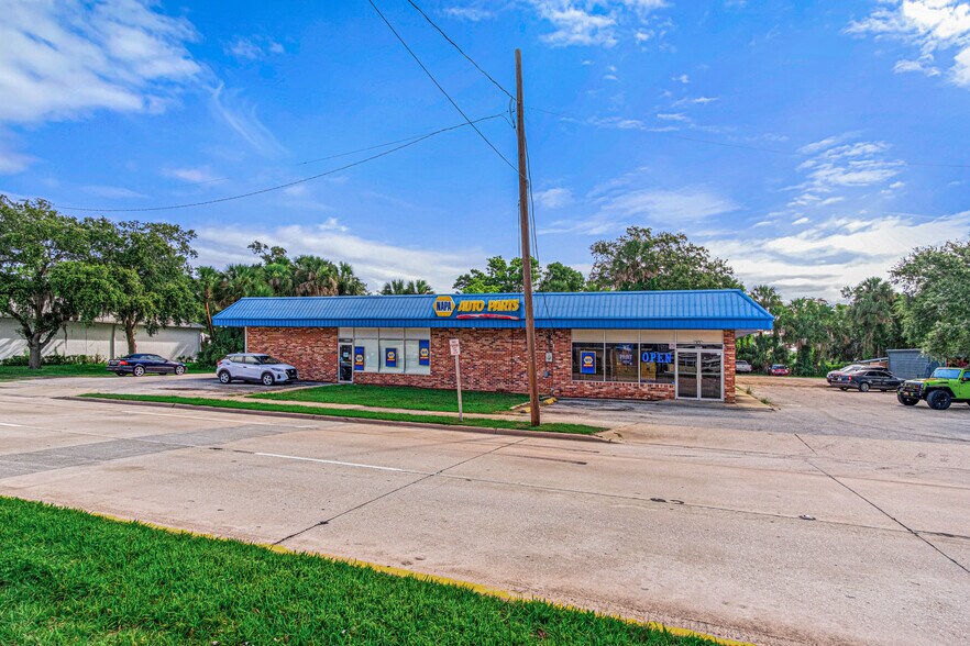 More Photos Of 4651 S Ridgewood Ave, Port Orange Auto Repair For Sale