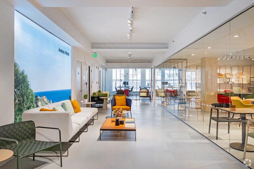 More Photos Of 521-527 W 7th St, Los Angeles Coworking Space