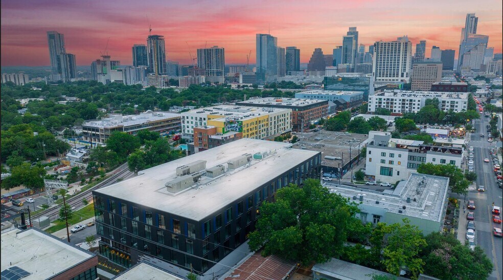 More Photos Of 1300 E 5th St, Austin Office For Lease