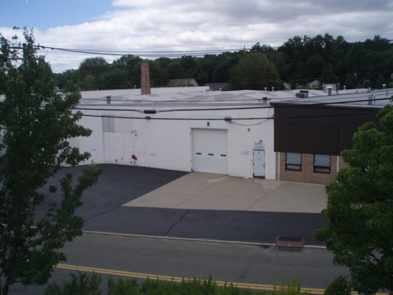More Photos Of 59 Greenwood Ave, Midland Park Warehouse For Lease