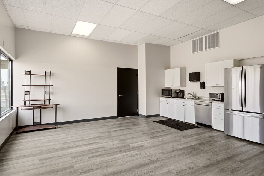 More Photos Of 2607 N Division St, Spokane Freestanding For Sale