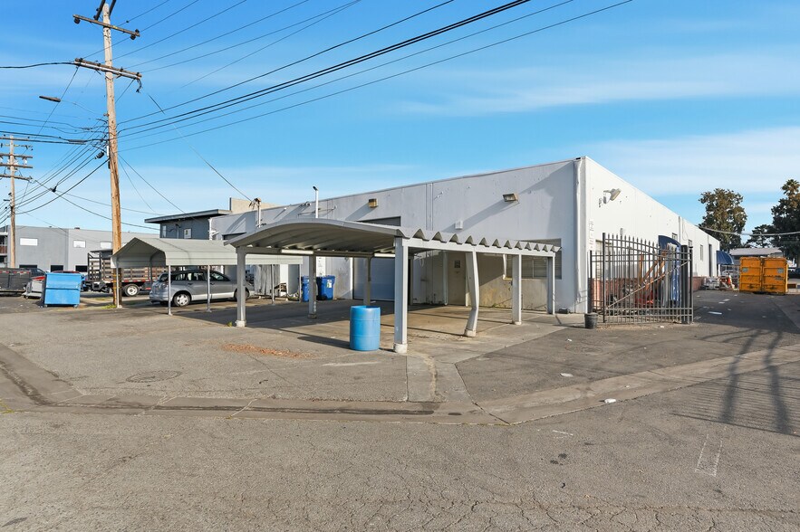 More Photos Of 450 Veterans Blvd, Redwood City Unknown For Lease