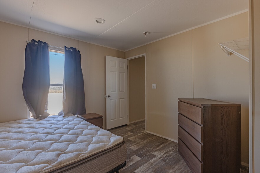 More Photos Of 9604 W County Road 152, Midland Warehouse For Sale