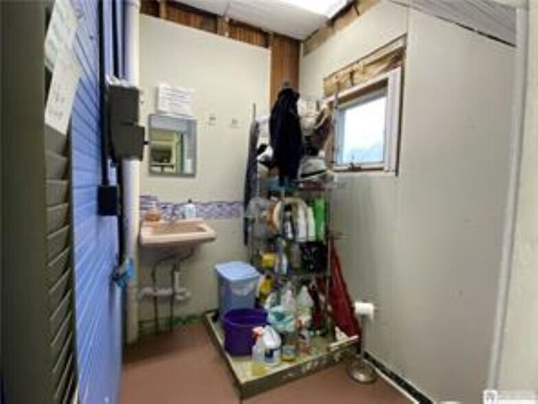 More Photos Of 1573 E State St, Olean Convenience Store For Sale