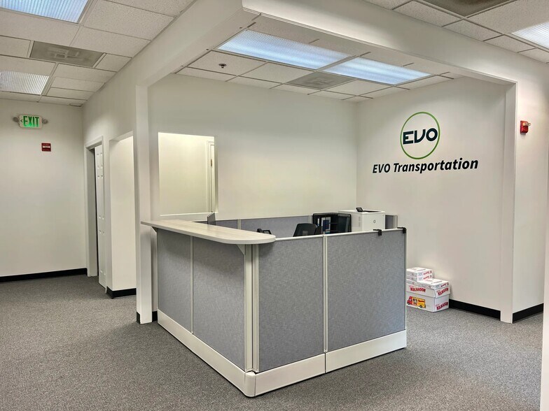 More Photos Of 7061 Deepage Dr, Columbia Office For Sale