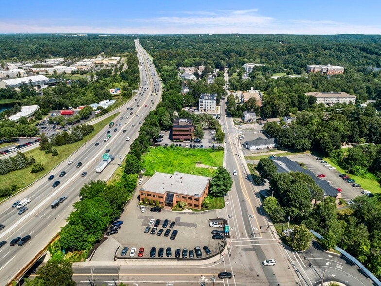 More Photos Of 525 Salem St, Wakefield Land For Lease