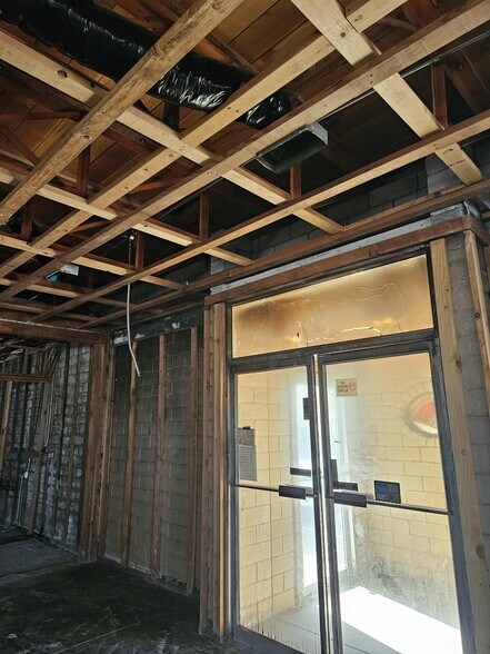 More Photos Of 1350 Main St, Susanville Restaurant For Sale