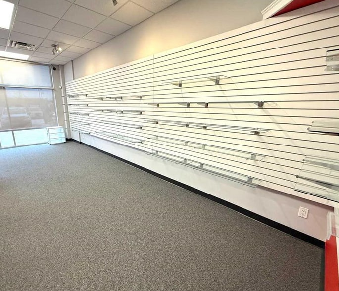 More Photos Of 5212 48 St, Red Deer Office For Sale