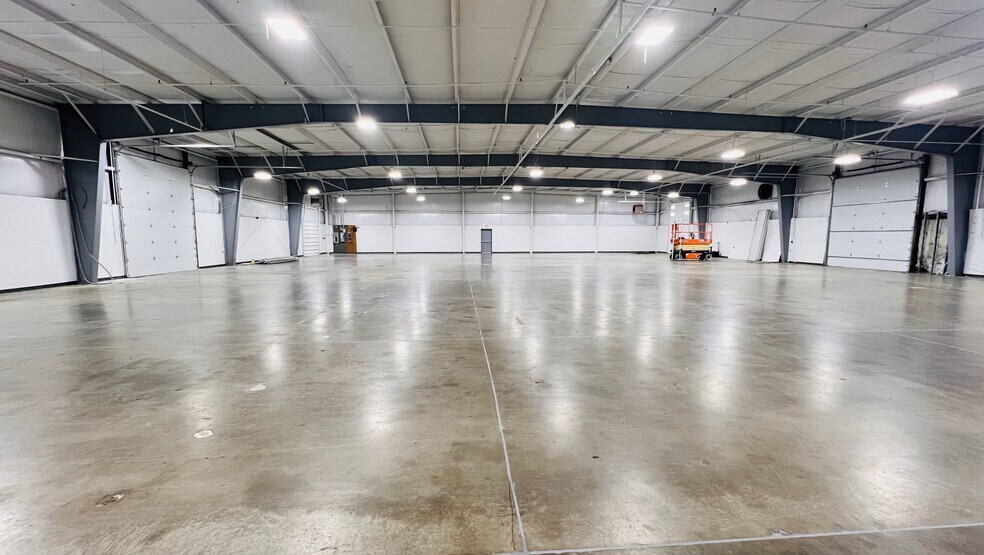 More Photos Of 5238 Cobblegate Dr, Moraine Warehouse For Lease