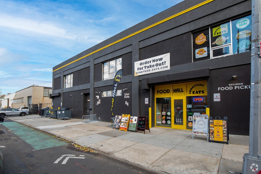 More Photos Of 4005 Skillman Ave, Long Island City Restaurant For Lease