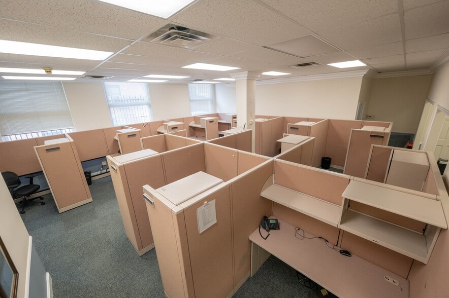 More Photos Of 22 South St, Morristown Office For Lease