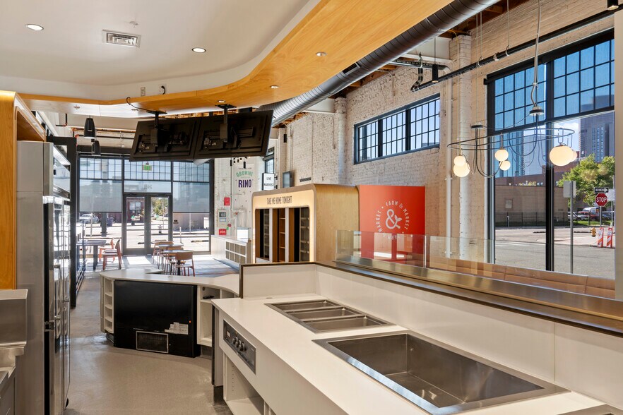 More Photos Of 2401 Larimer St, Denver Restaurant For Sale