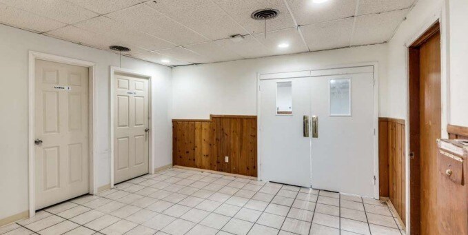 More Photos Of 711 W Dickey Rd, Grand Prairie Religious Facility For Sale