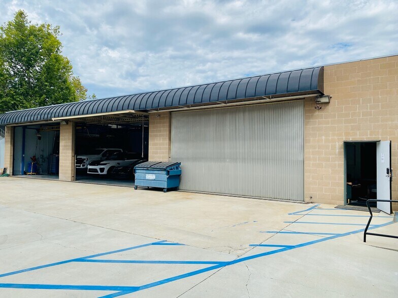 More Photos Of 123 Monte Vista Ave, Costa Mesa Warehouse For Sale
