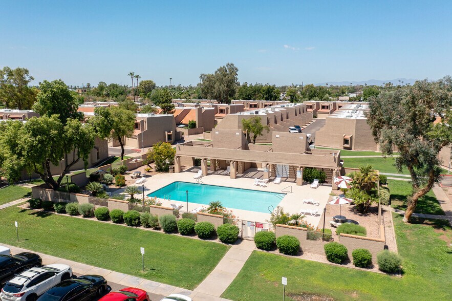 Primary Photo Of 7430-7448 N 43rd Dr, Glendale Apartments For Sale
