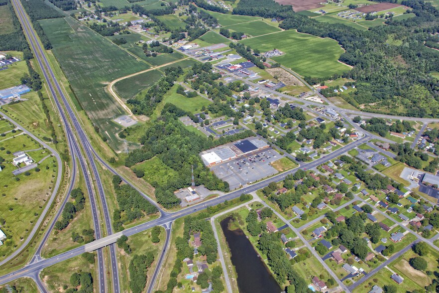 More Photos Of 313 North Blvd, Clinton Unknown For Lease