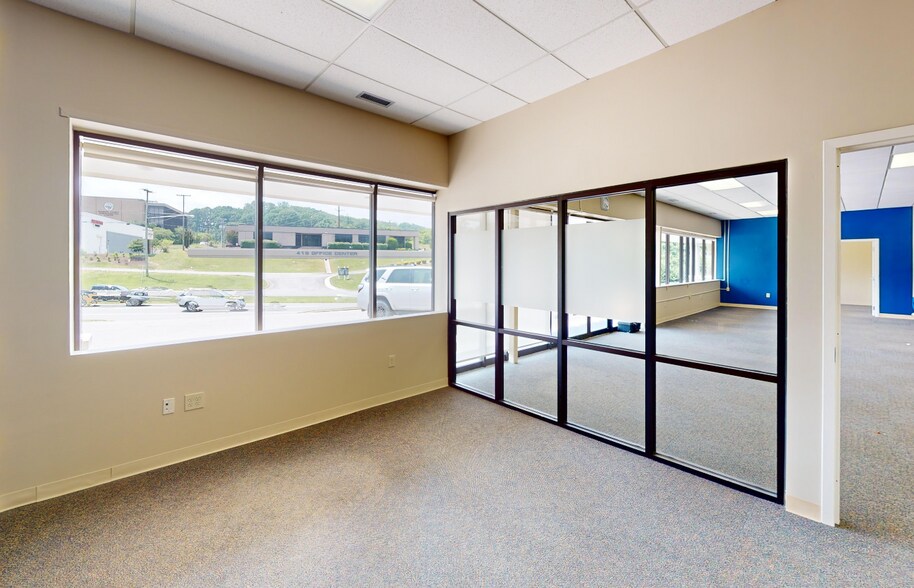 More Photos Of 3846 Electric Rd, Roanoke Freestanding For Sale