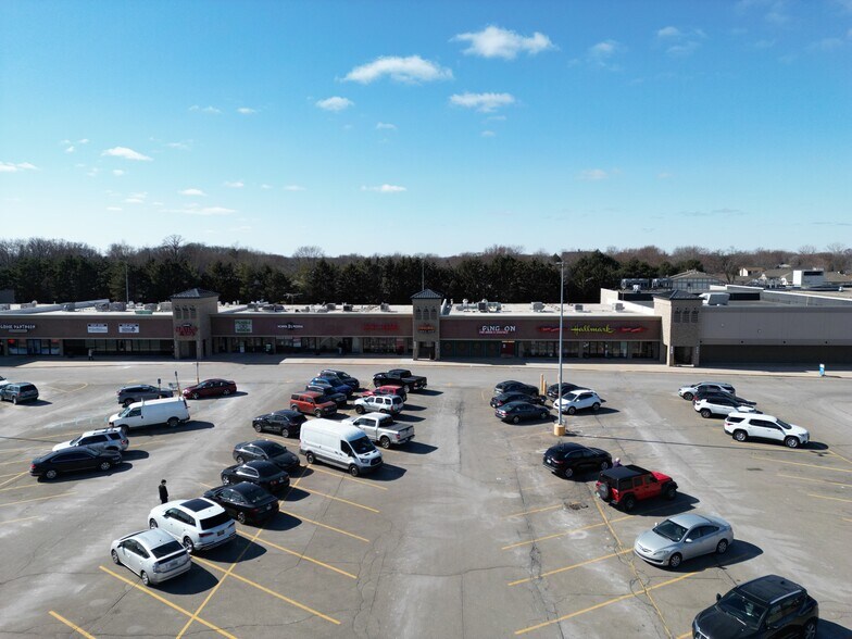 More Photos Of 41701-41941 Garfield Rd, Clinton Township Unknown For Lease