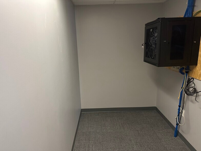 More Photos Of 375 Bay Rd, Queensbury Medical For Lease