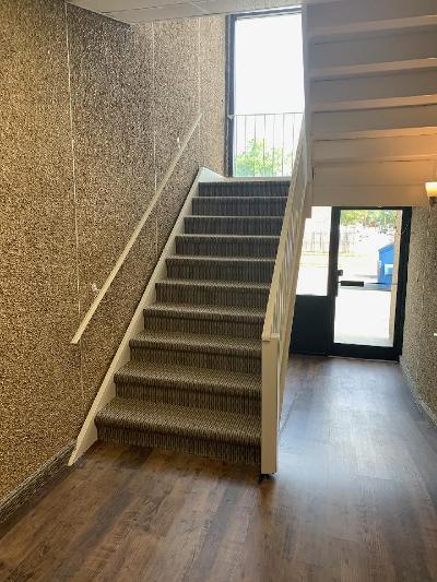 More Photos Of 498 Inman Ave, Colonia Office For Lease